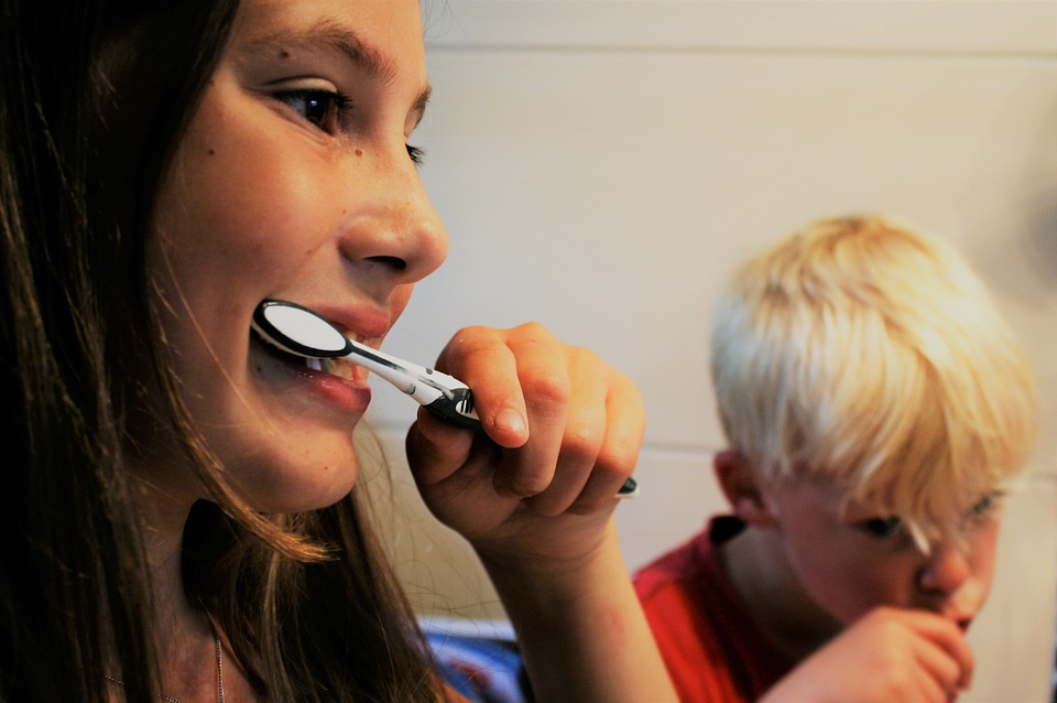 Brushing teeth for health enamel
